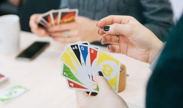 Cách chơi bài Uno cơ bản